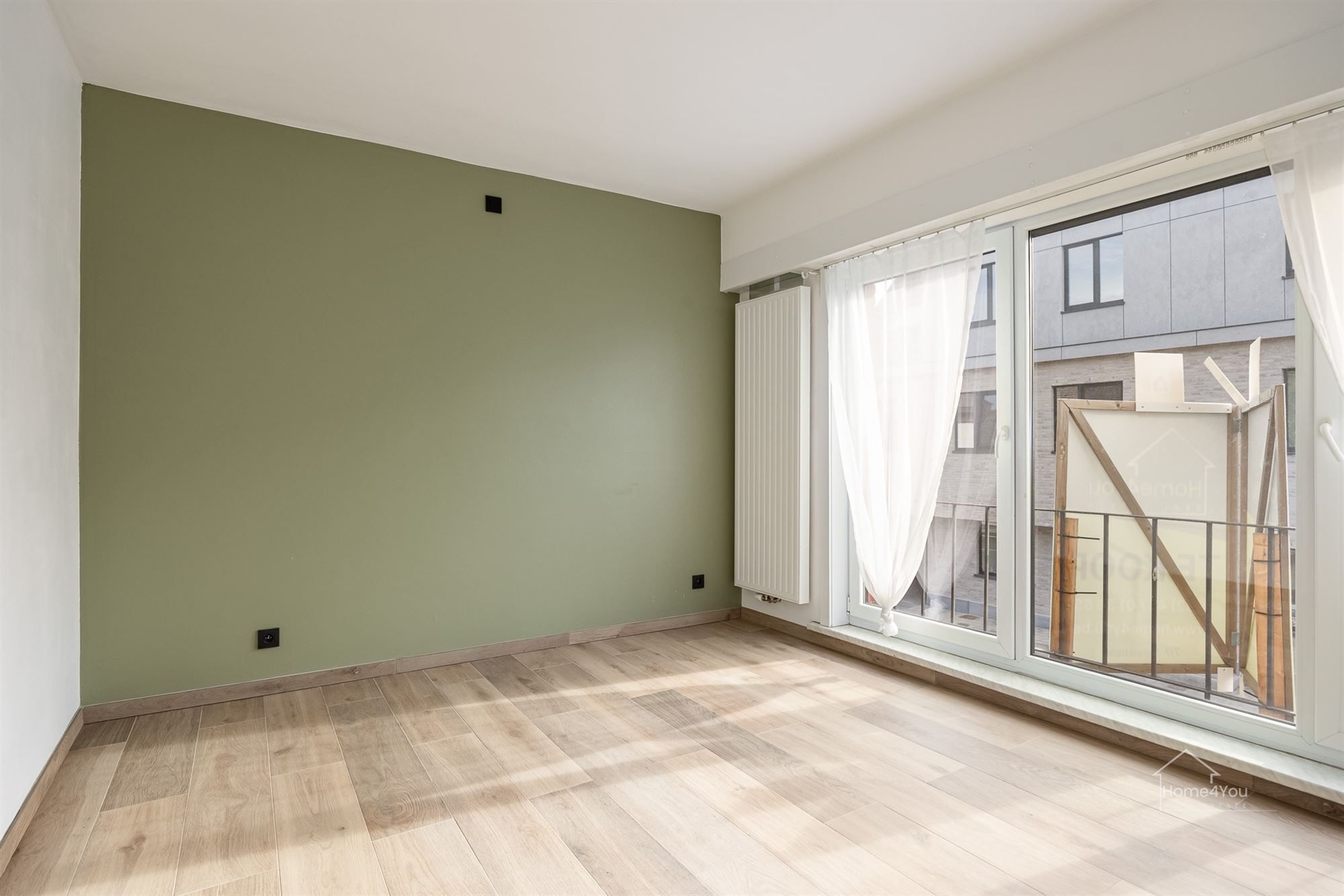 HOB met 4 slaapkamers en 2 badkamers foto 12