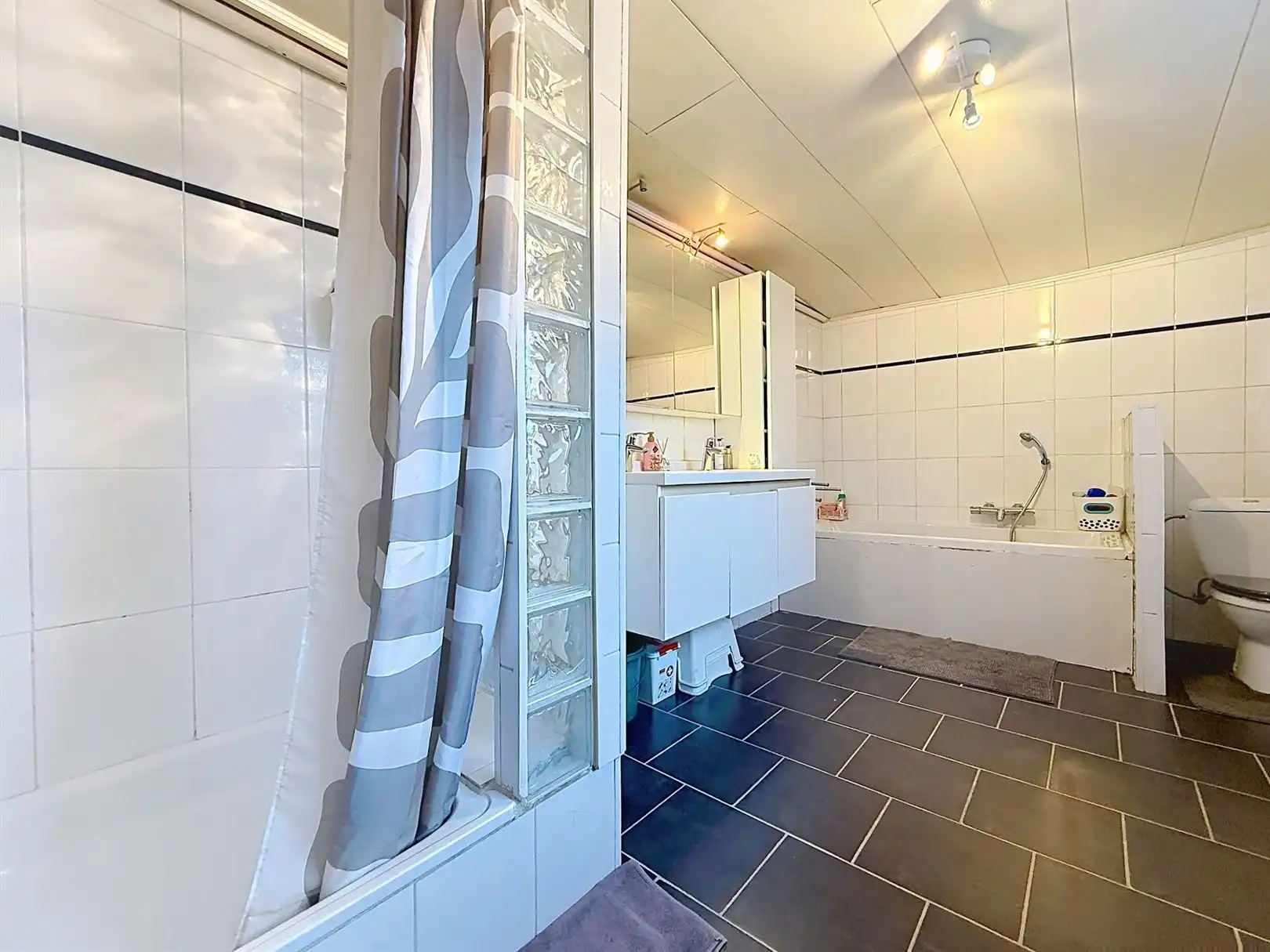 Ruime gerenoveerde HOB, 4 slpks, terras, tuin,  foto 22
