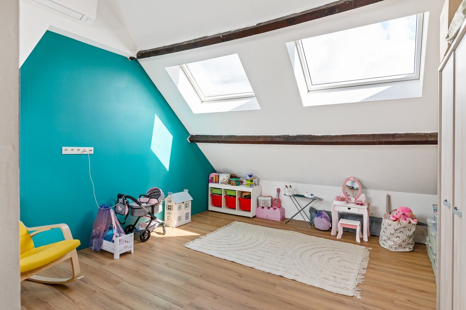 Deels gerenoveerde woning met 3 slaapkamers nabij centrum Lint foto 14