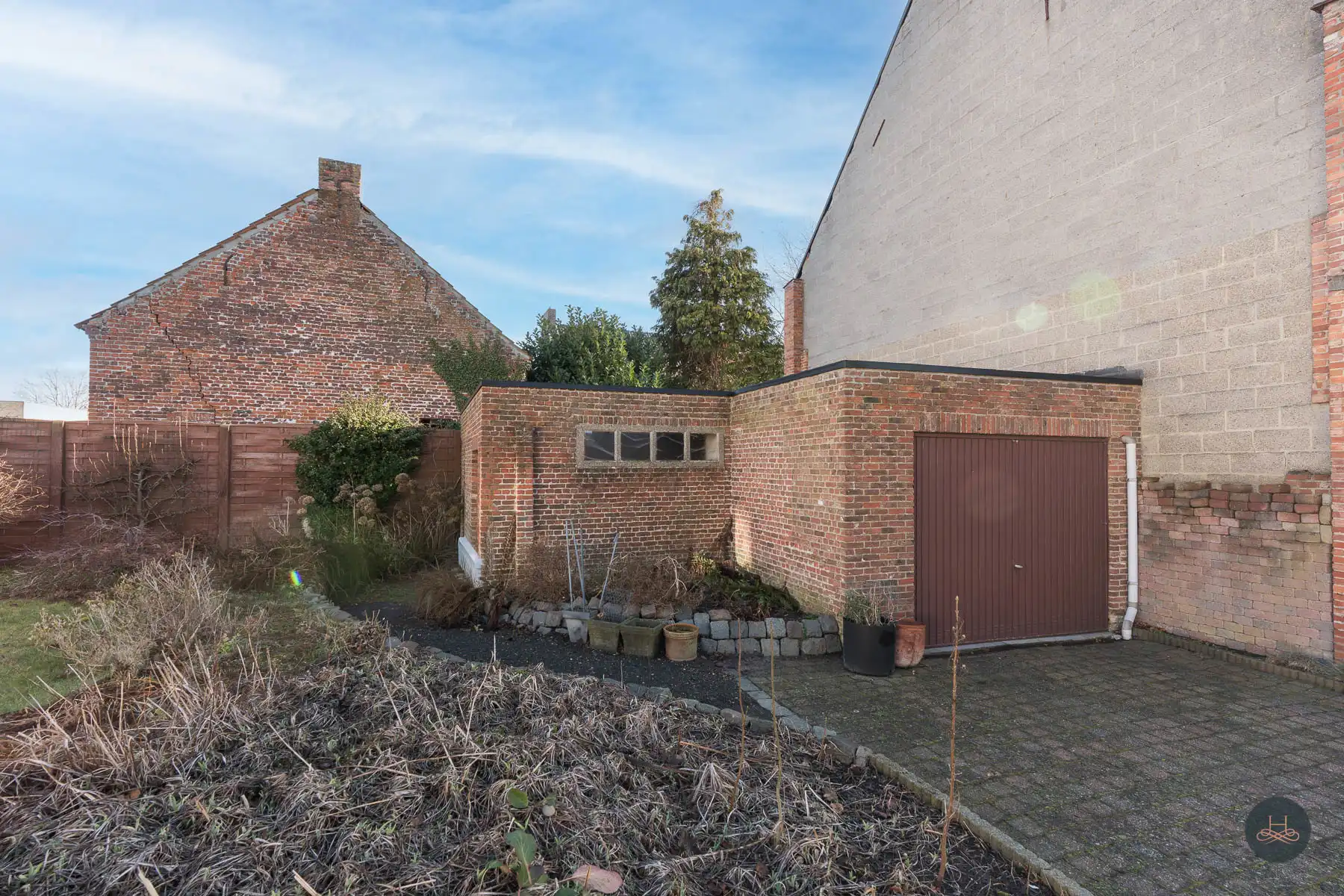 Prachtige authentieke en ruime villa met enorm potentieel foto 31