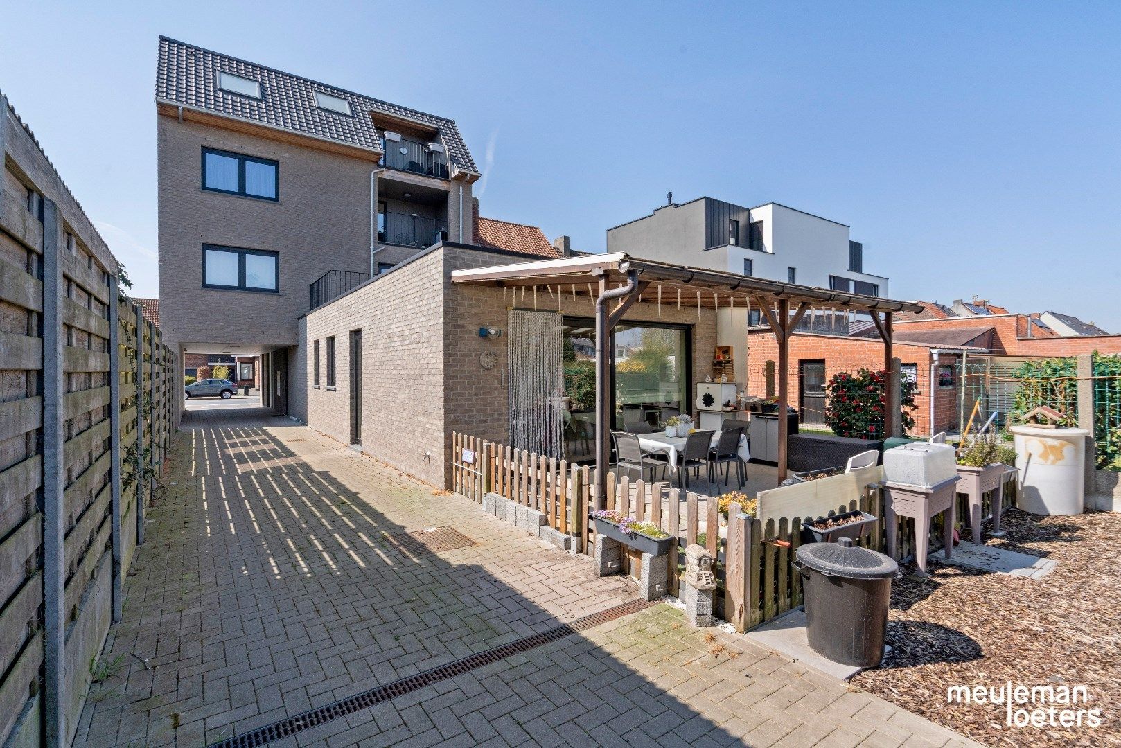 Schitterend gelijkvloers appartement met terras foto 20