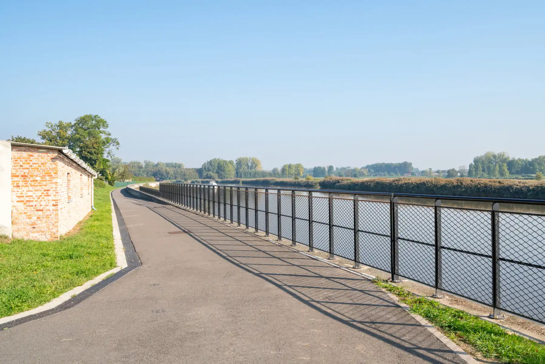 Te renoveren woning aan de scheldepromenade foto 14