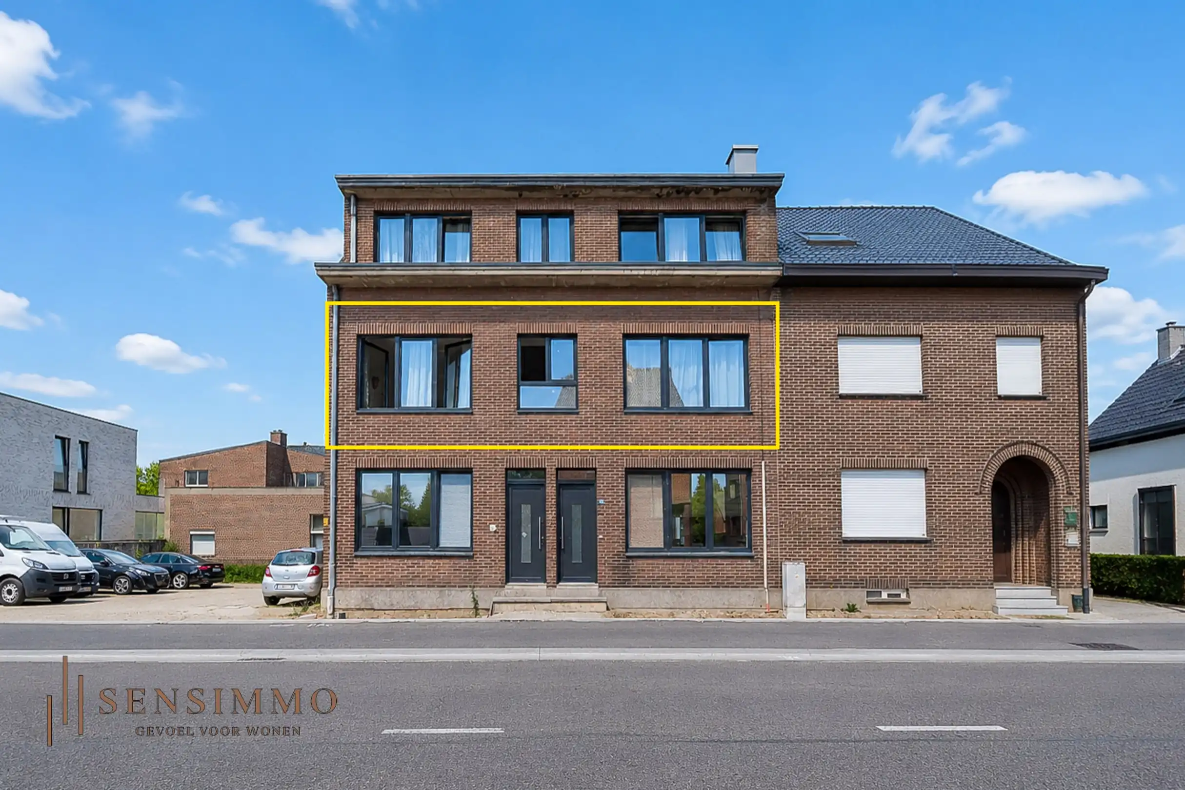 Ruim appartement met 3 slaapkamers in Maasmechelen  foto {{pictureIndex}}
