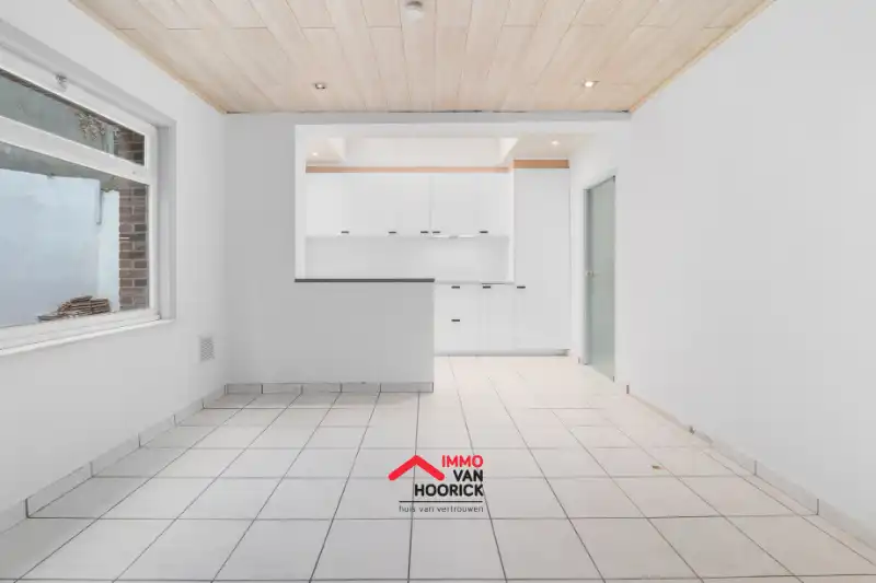 Instapklare woning 2 slaapkamers! foto 3