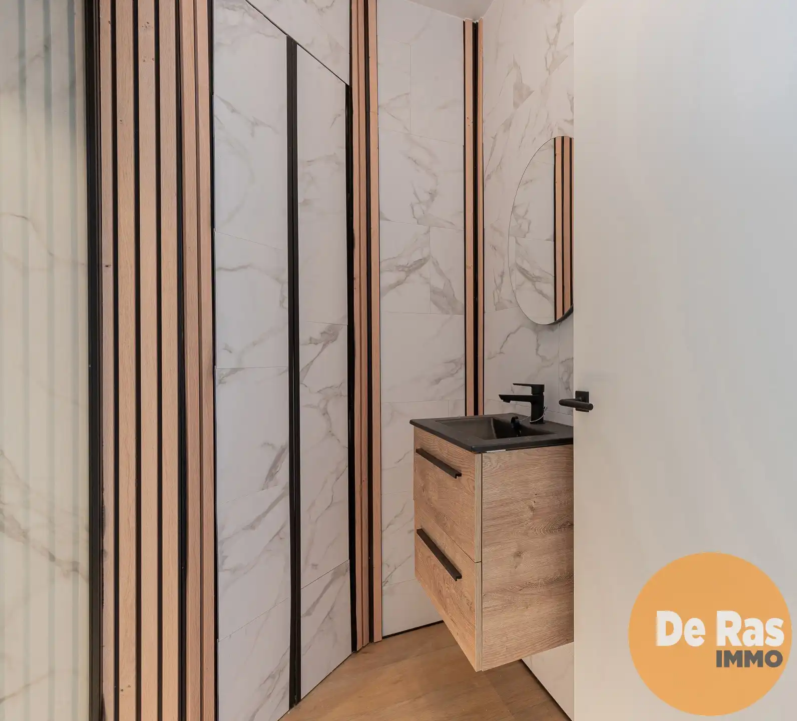 WICHELEN - Exclusief gerenoveerde woning met charme foto 22