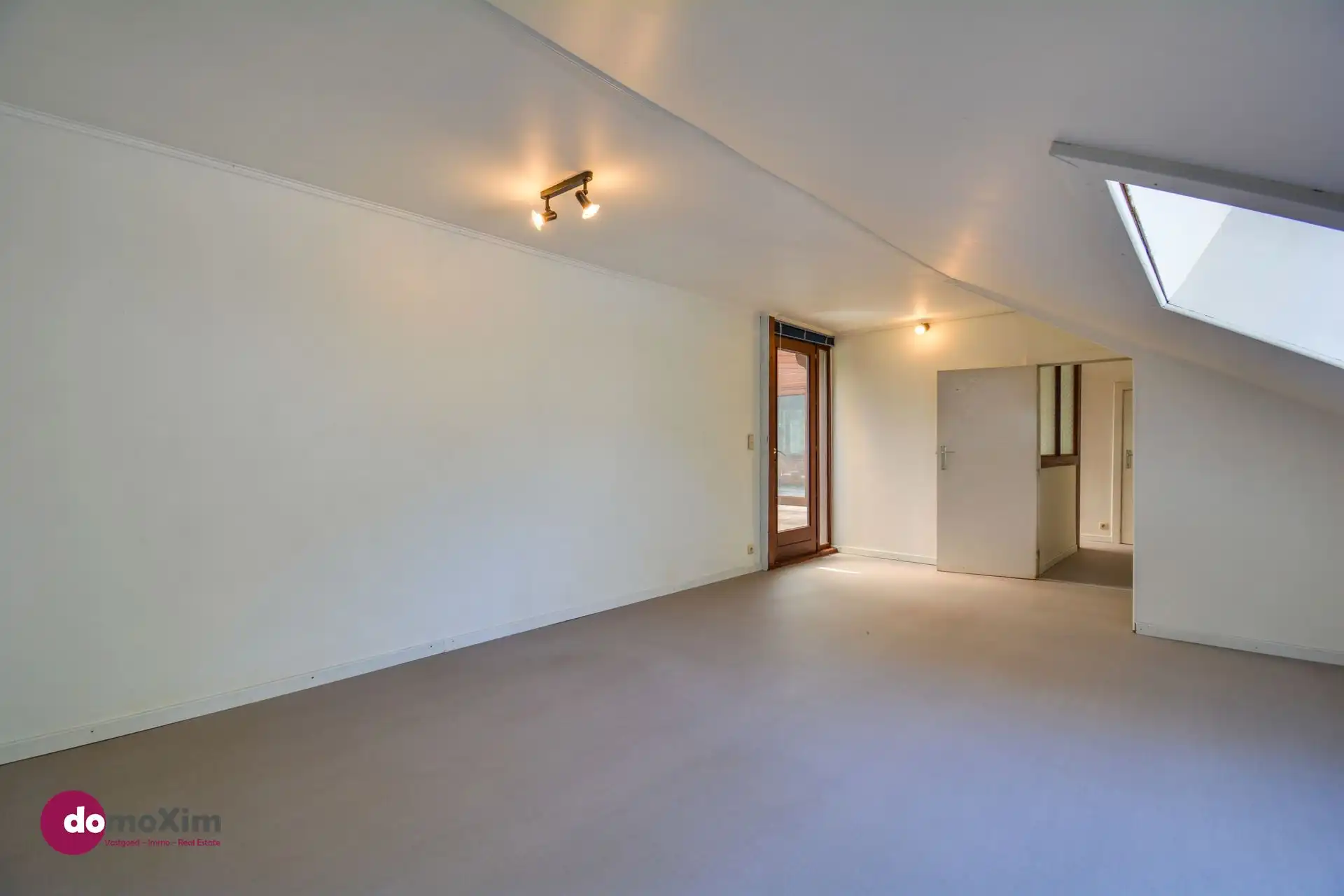 Unieke en ruime woning met veel mogelijkheden in de Zevenbunderwijk in Schiplaken foto 22