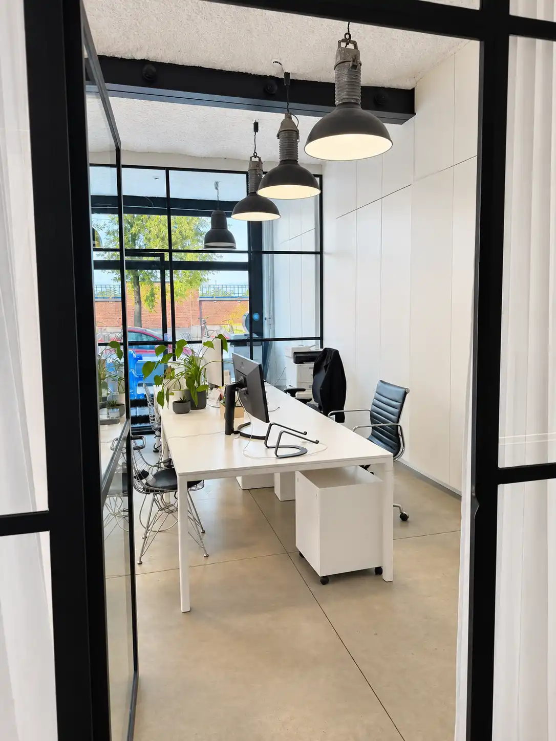 Stijlvol kantoor met industriële look op ’t Eilandje foto 2