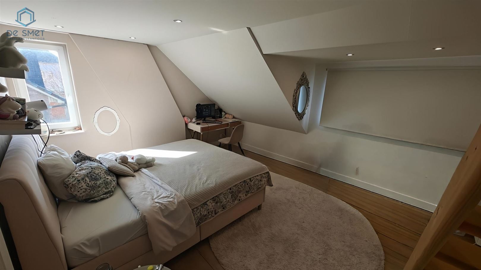 perfect gerenoveerd woonhuis met thuiskantoor of commerciële ruimte en 4 slaapkamers   foto 14