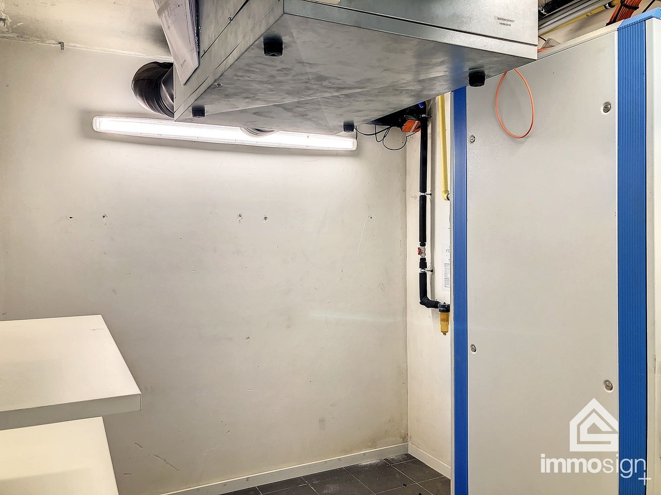 Ruime kantoorruimte met aanpalend bankcontact in het centrum van Kaulille! foto 13