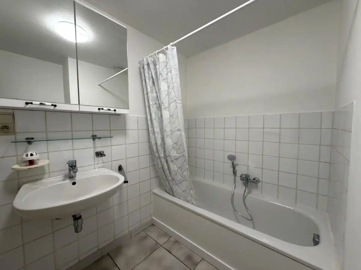 Moorslede - Ruim appartement met een lichtrijke leefruimte in het centrum foto 10