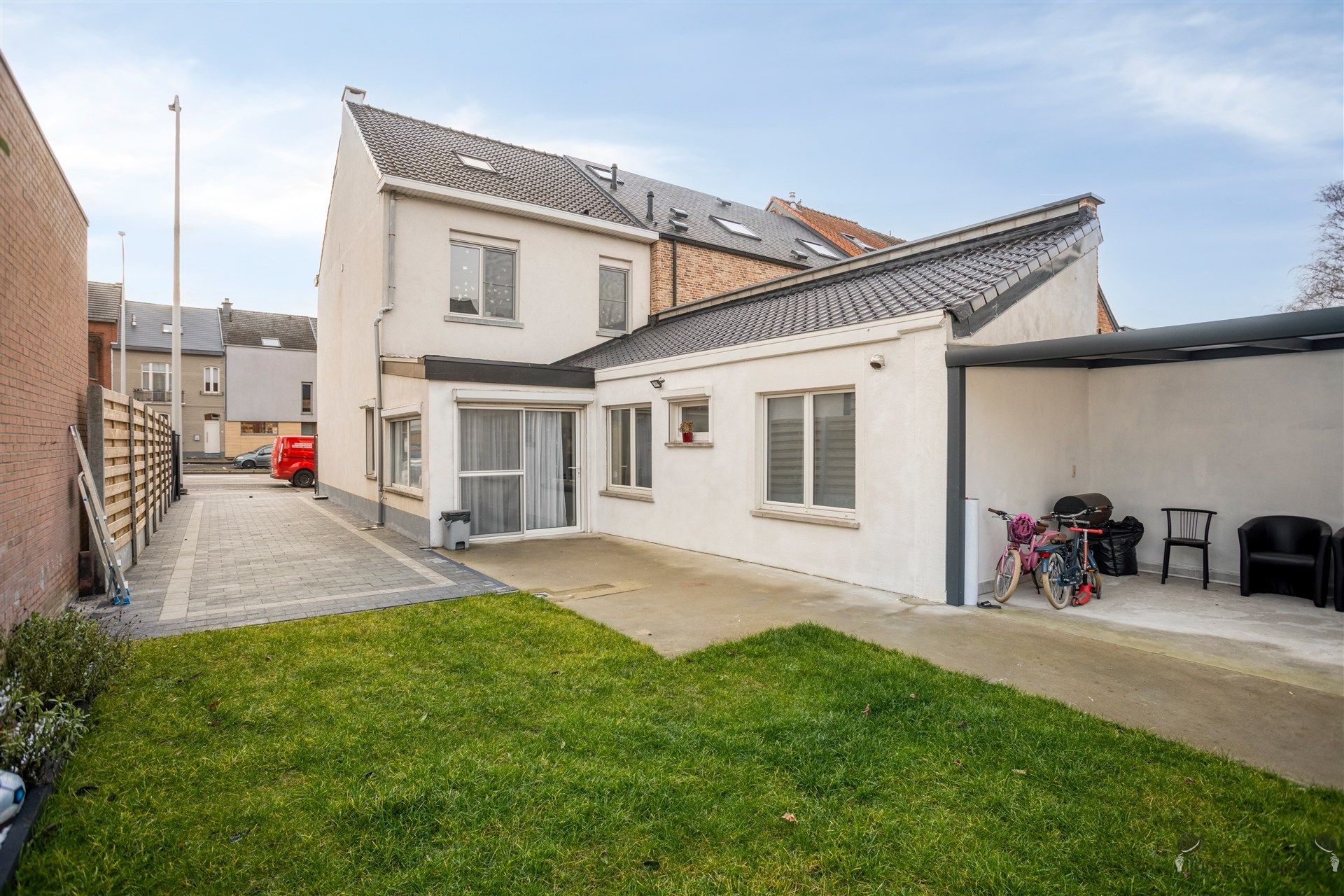 Gerenoveerde woning met 3 private parkeerplaatsen en stadstuin in hartje Diest foto 22