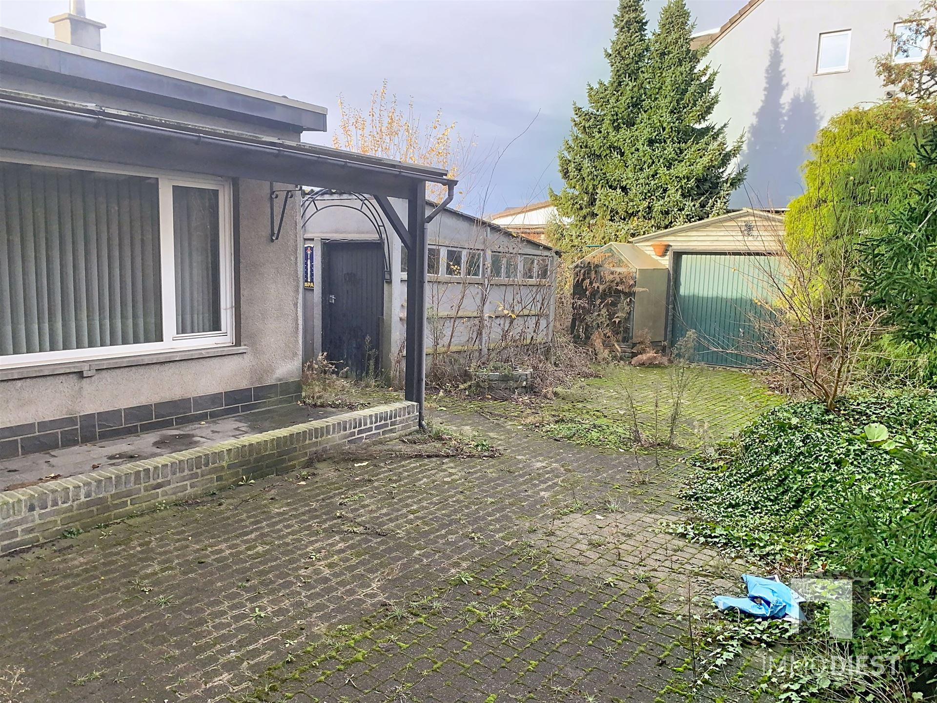 Woning te renoveren met mogelijkheden foto 5