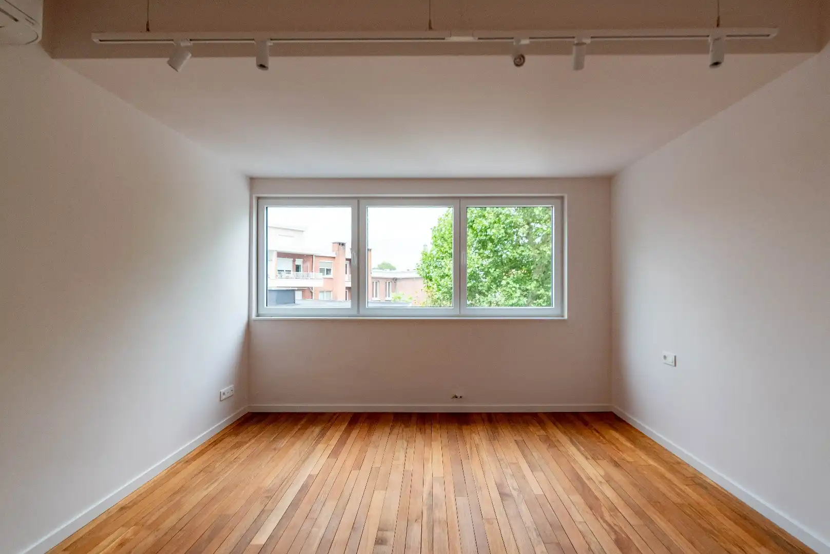 Gerenoveerde Kantoorunits in Statig Herenhuis  foto 4