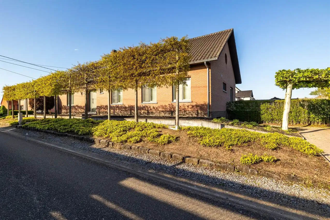 Gerenoveerde woning 3slk op rustige ligging foto 42