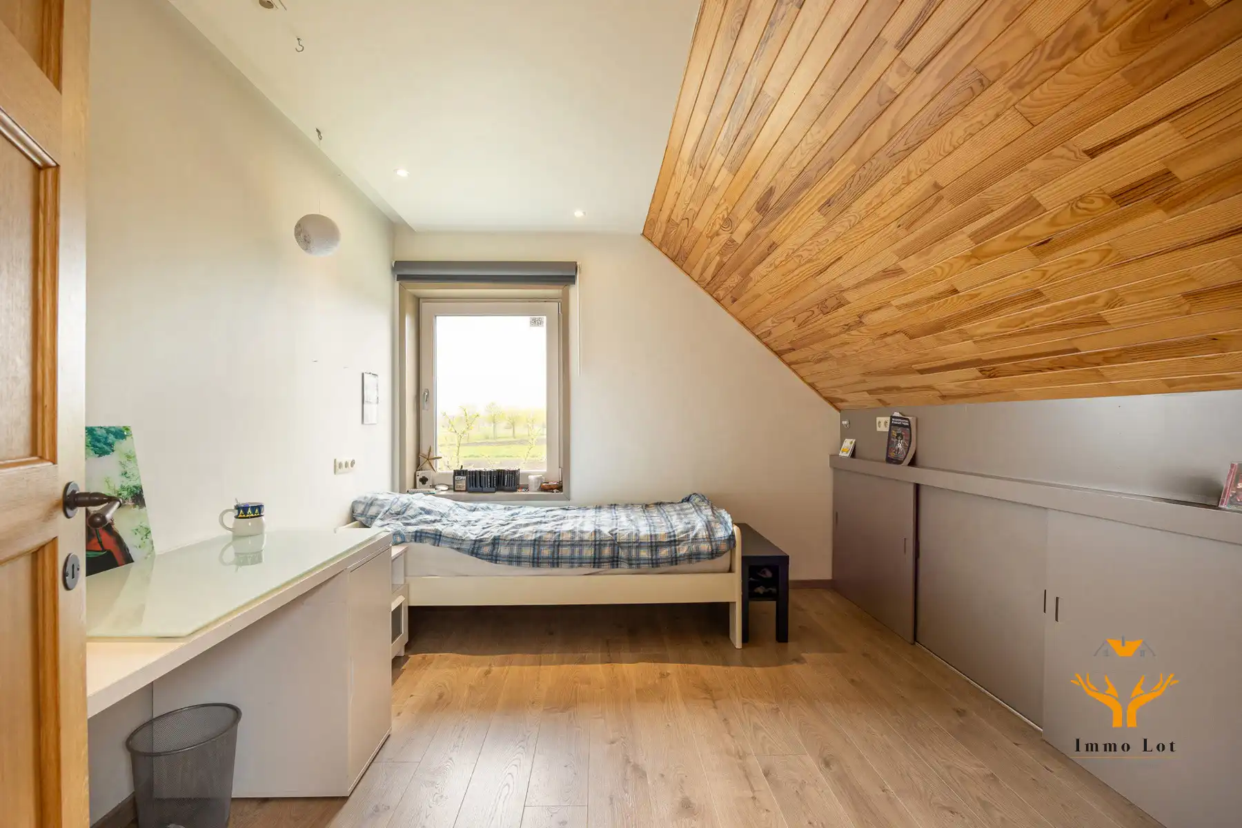 Instapklare gezinswoning met 7 slpk en tal van mogelijkheden foto 22