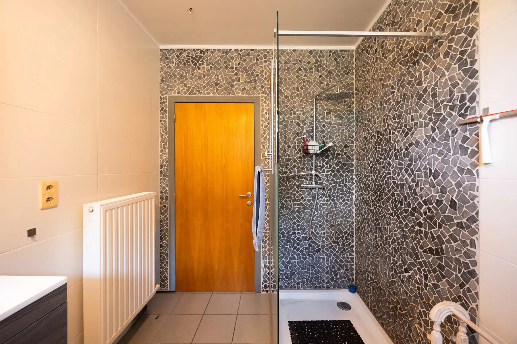 Prachtige, ruime en energiezuinige villa midden in het groen foto 16