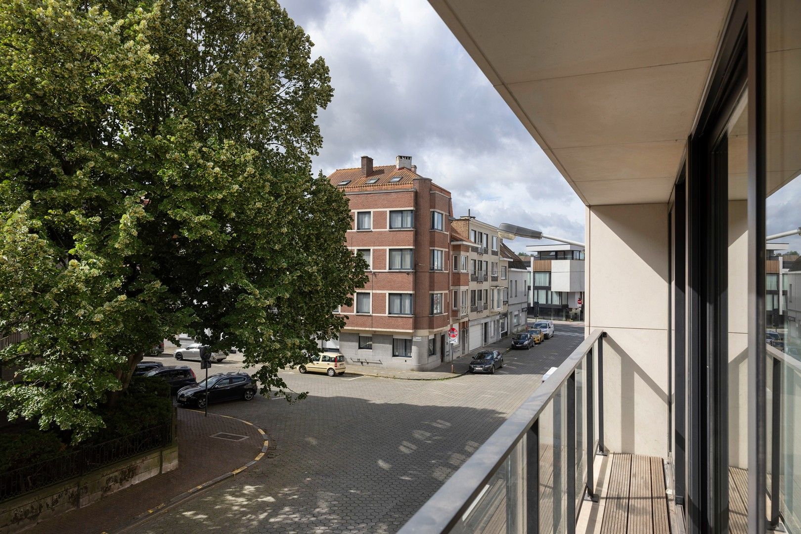 Jong appartement met 2 slpks en parking op goede ligging. foto 12