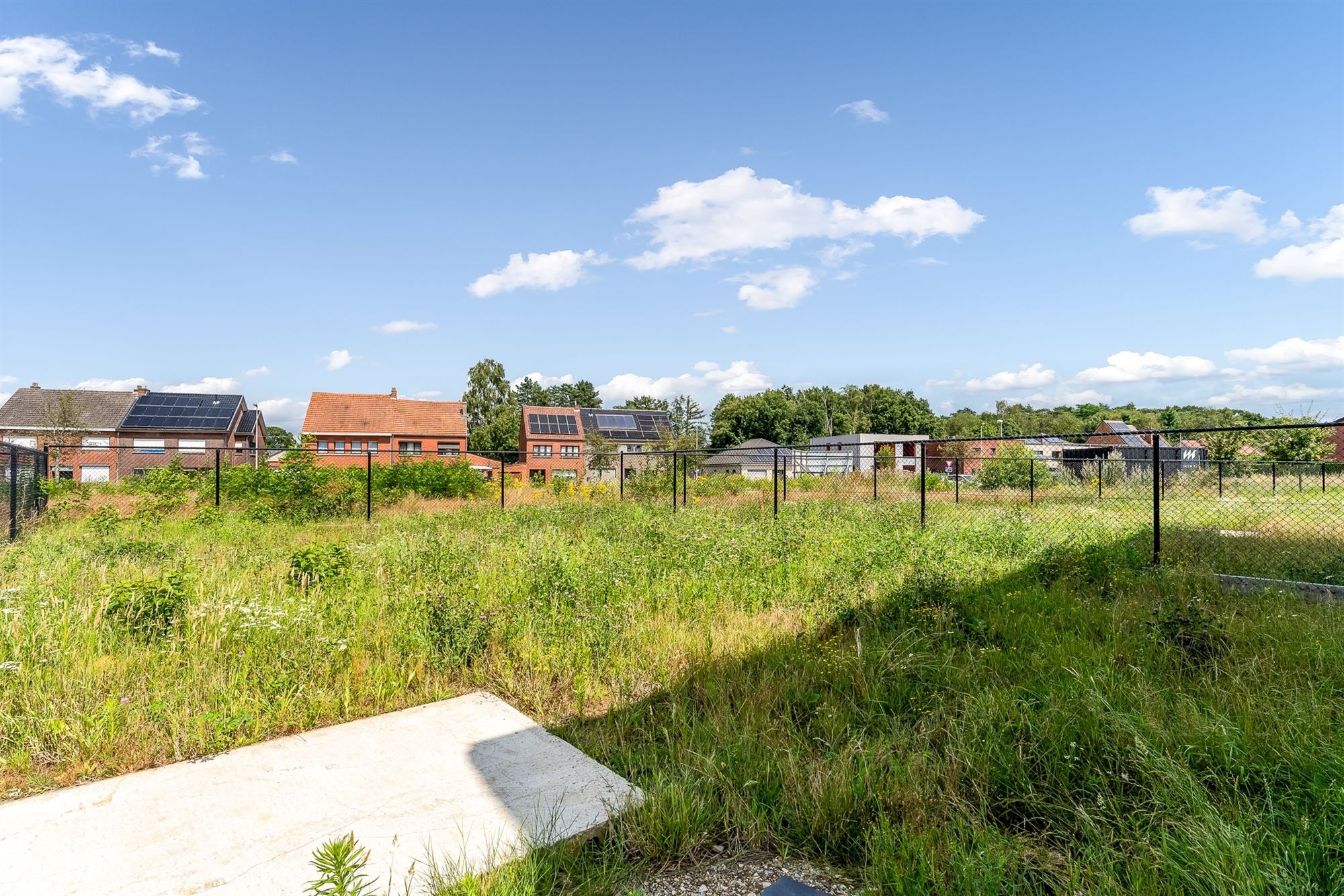 STIJLVOLLE EN VOLLEDIG AFGEWERKTE NIEUWBOUWWONING MET 3 SLAAPKAMERS UITERST RUSTIG GELEGEN TE OOSTHAM foto 17