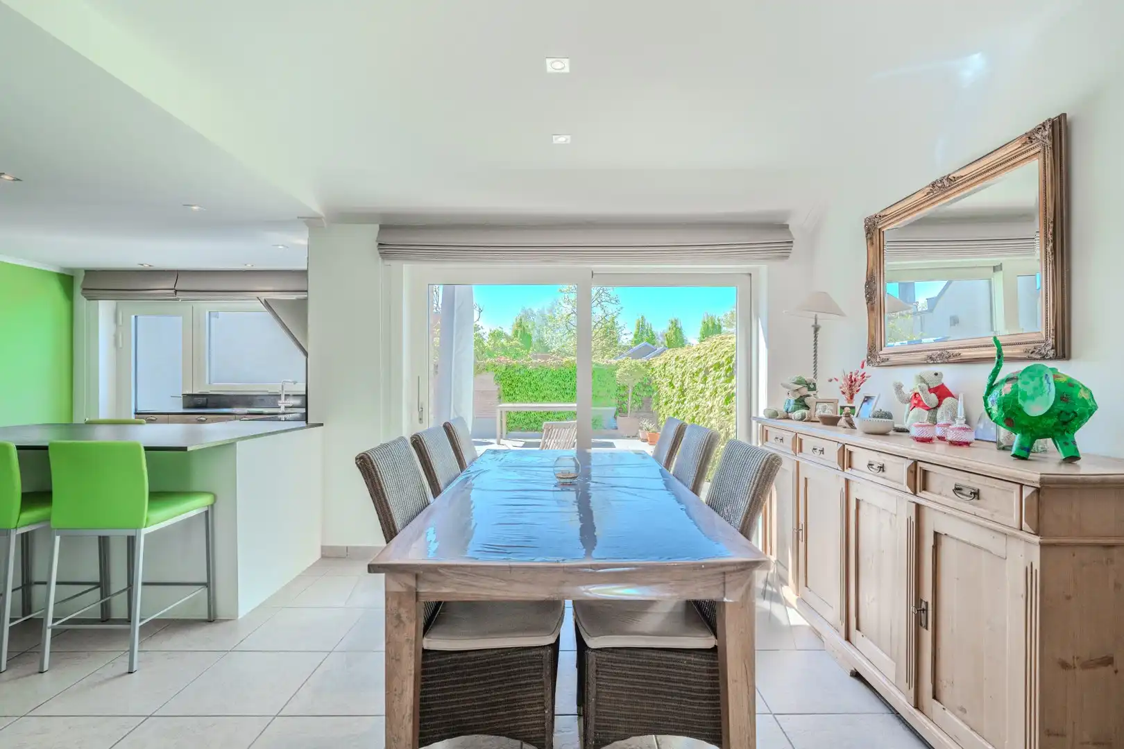 Gezinswoning met 3 à 4 slpks en garage in het centrum foto 3