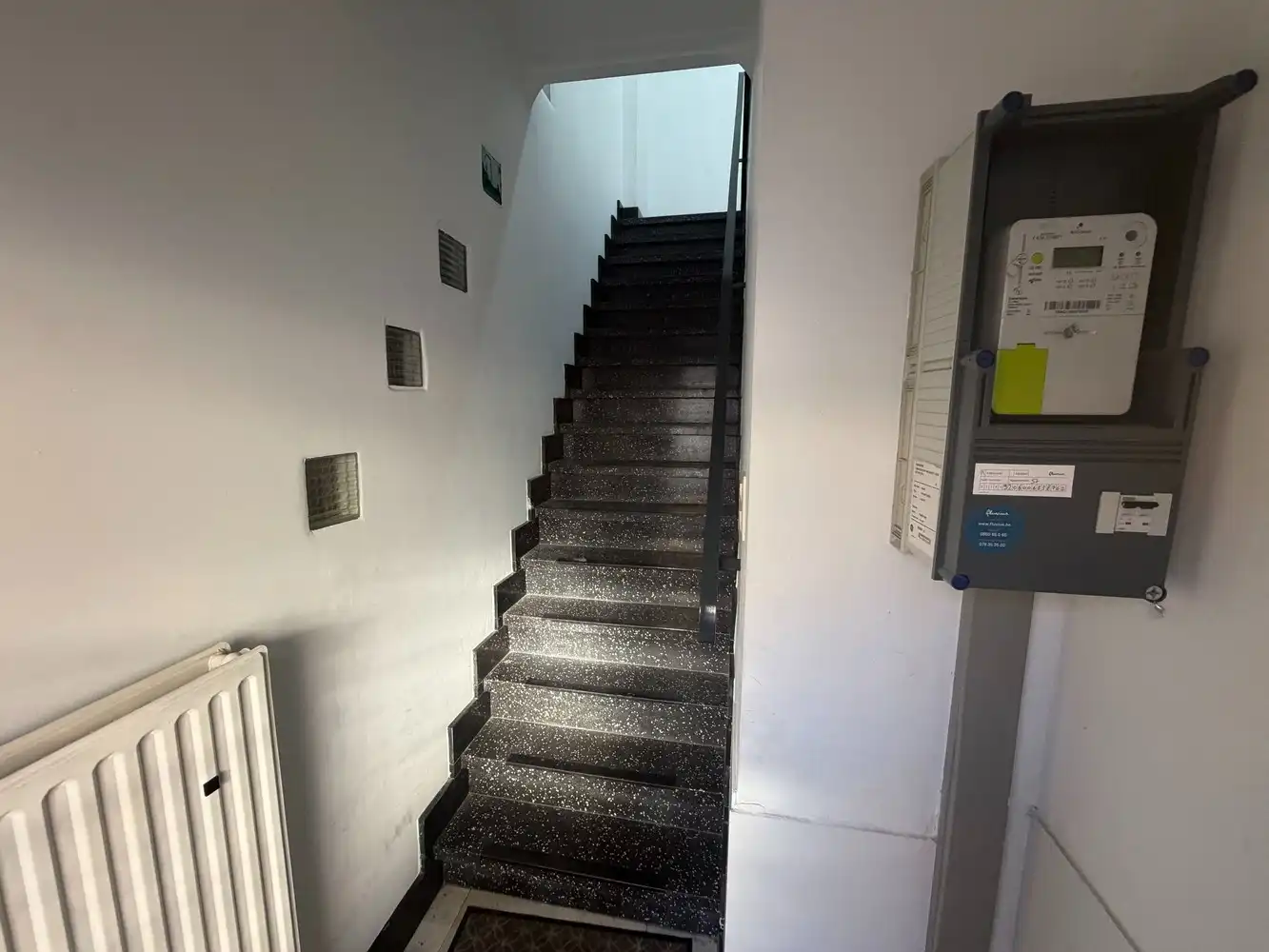 Genk, Nieuwe Kuilenweg 57 - Appartement met 1 slaapkamer, ruim terras, garagebox en autostaanplaats. foto 3
