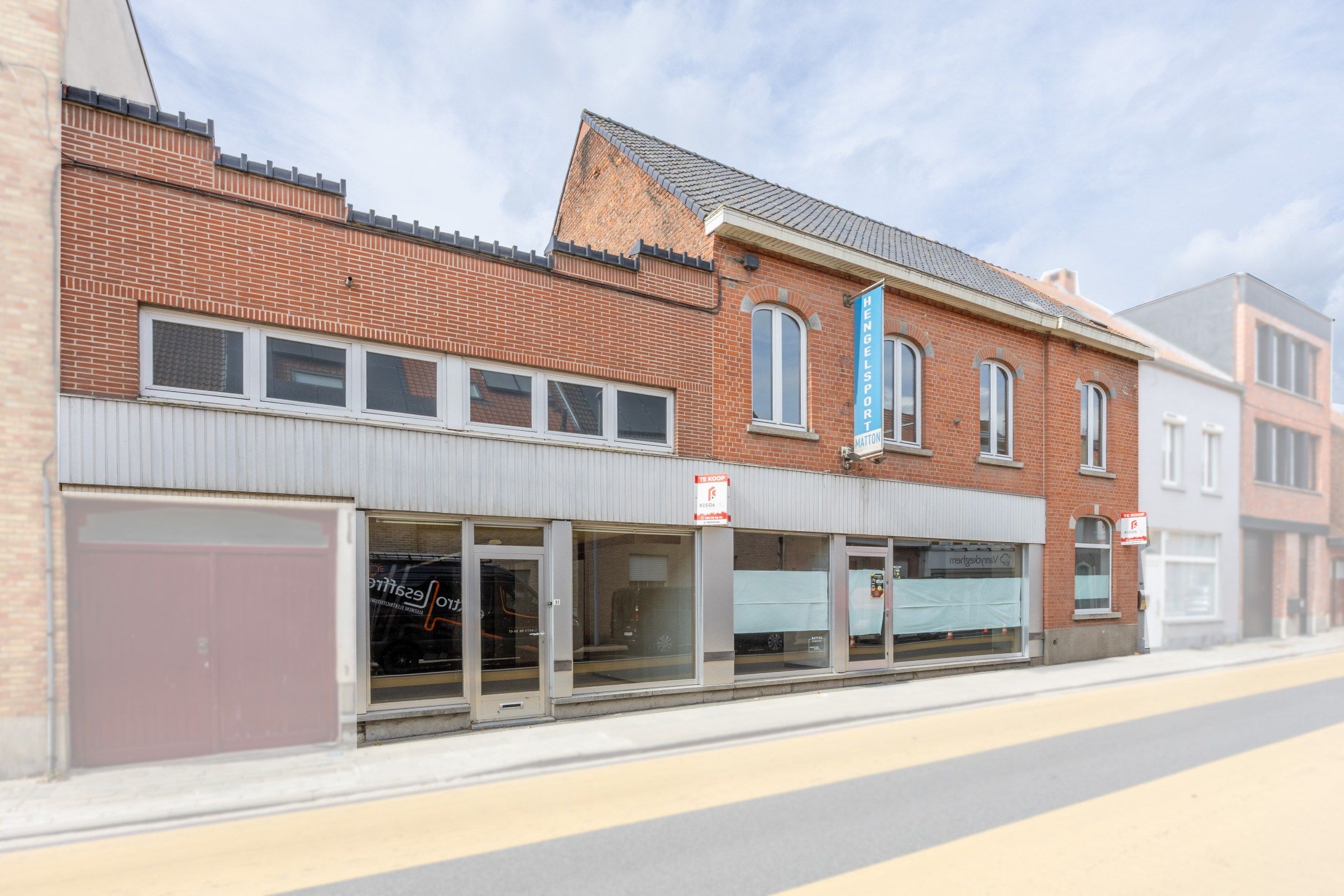 Gebouw voor gemengd gebruik met atelier op 568 m² foto 2