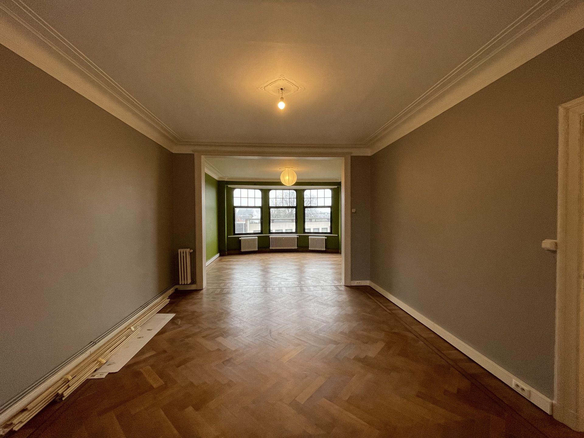 BERCHEM - ruim authentiek appartement met terras  foto 4