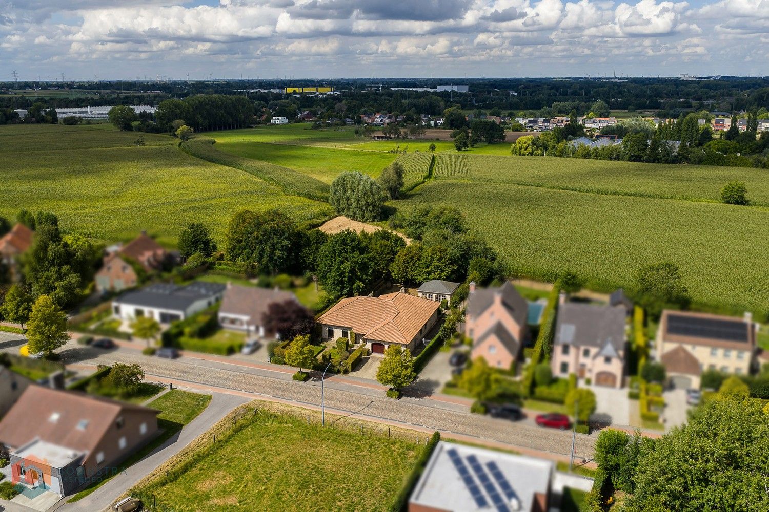 Prachtige villa met weide en paardenstal op een perceel van 4985m² te Kontich foto 2