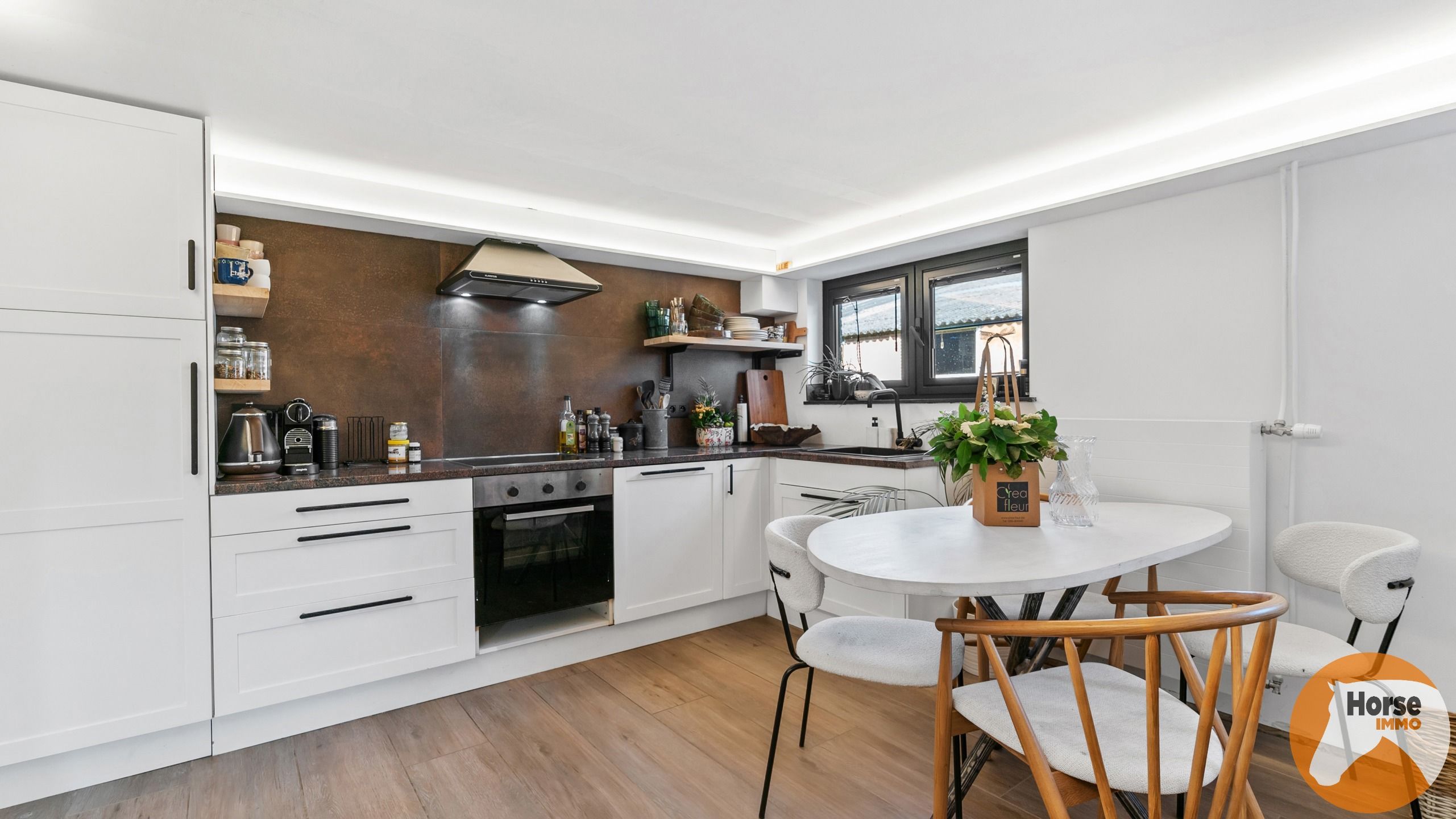OUDSBERGEN - Prachtig gelegen woning met loodsen op 2ha5 foto 22