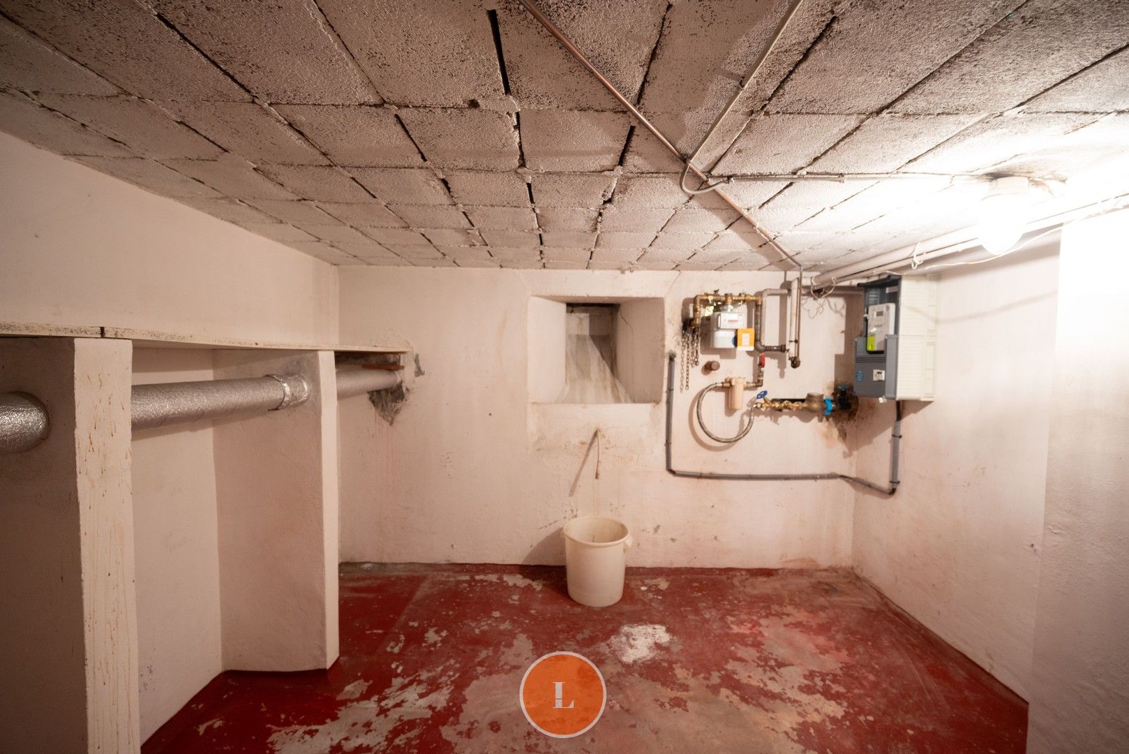 Te renoveren woning in Menen foto 6