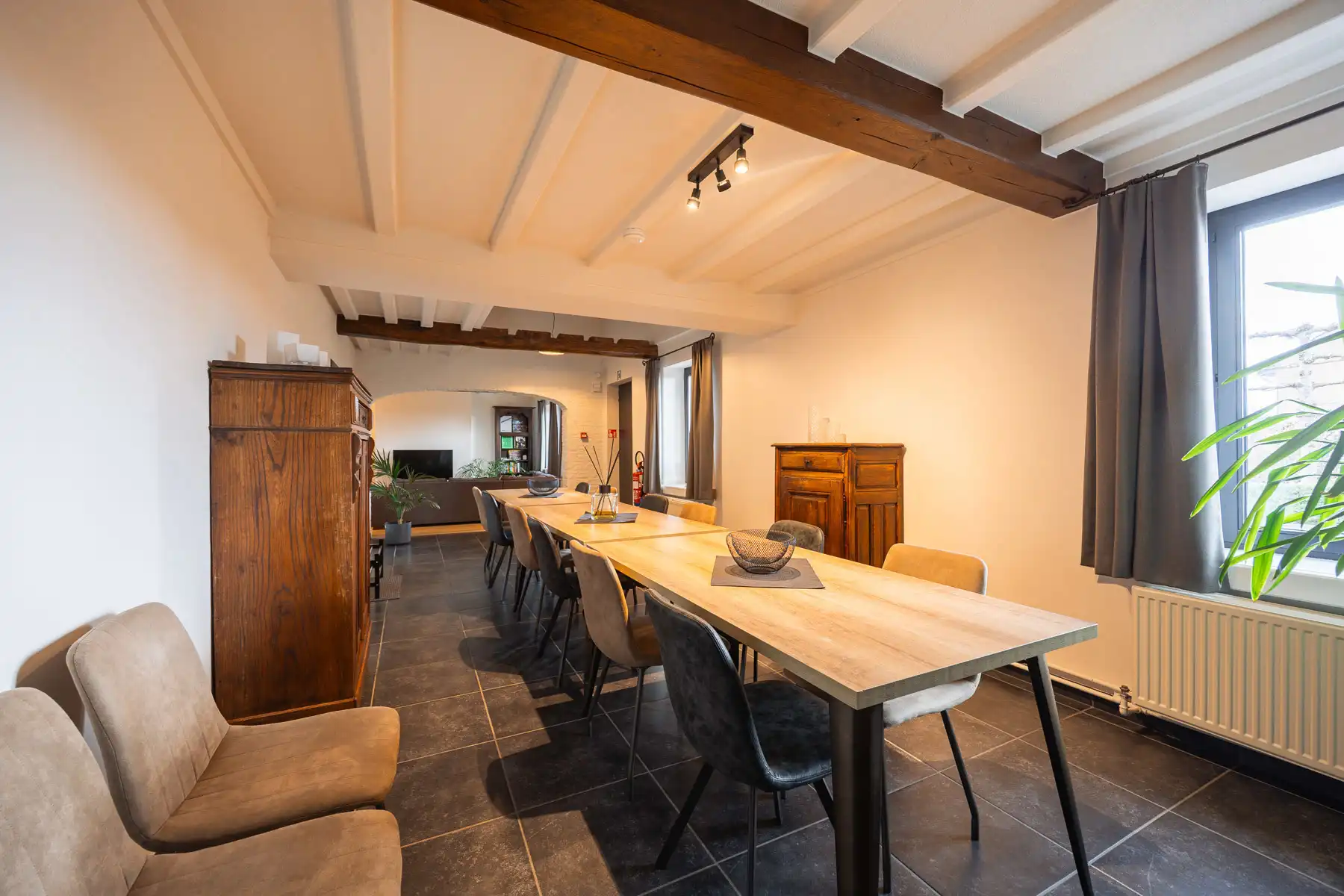 Prachtig landhuis met uitzonderlijk veel ruimte foto 6