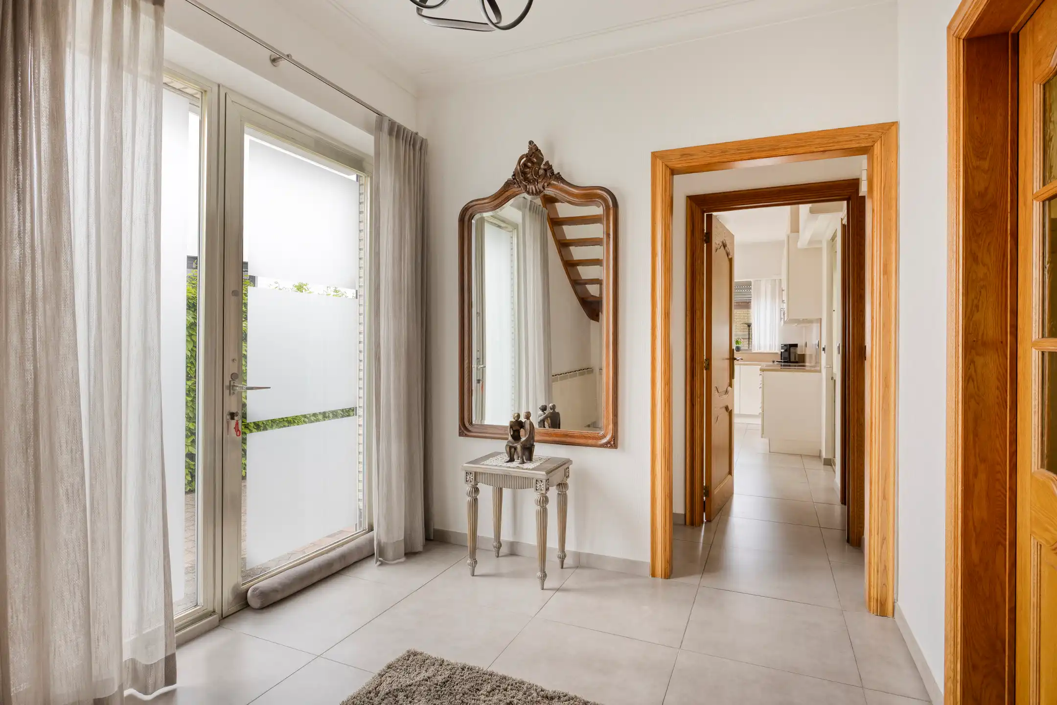 Ideale gezinswoning met 3 slaapkamers en dubbele garage foto 6