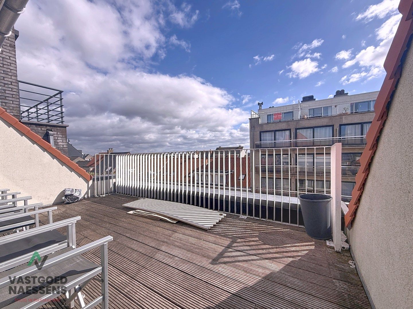 INSTAPKLAAR 2 SLPK APP MET ZONNIG TERRAS foto 2