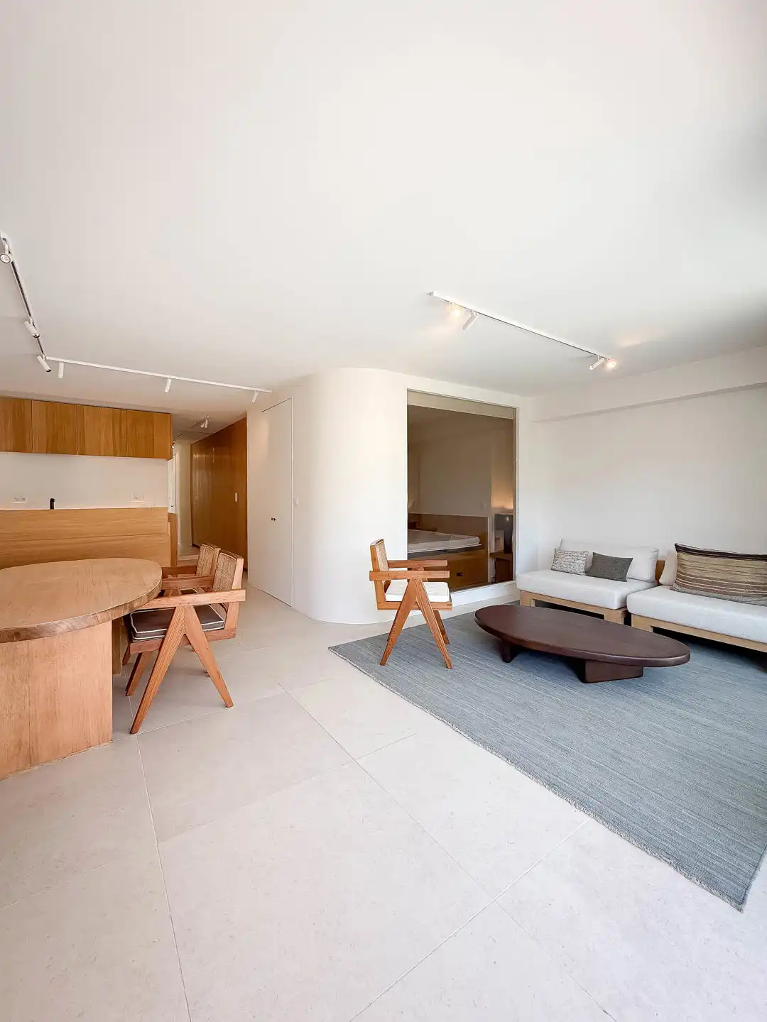 TUINAPPARTEMENT vlakbij het Driehoeksplein - GEMEUBILEERD... foto 9