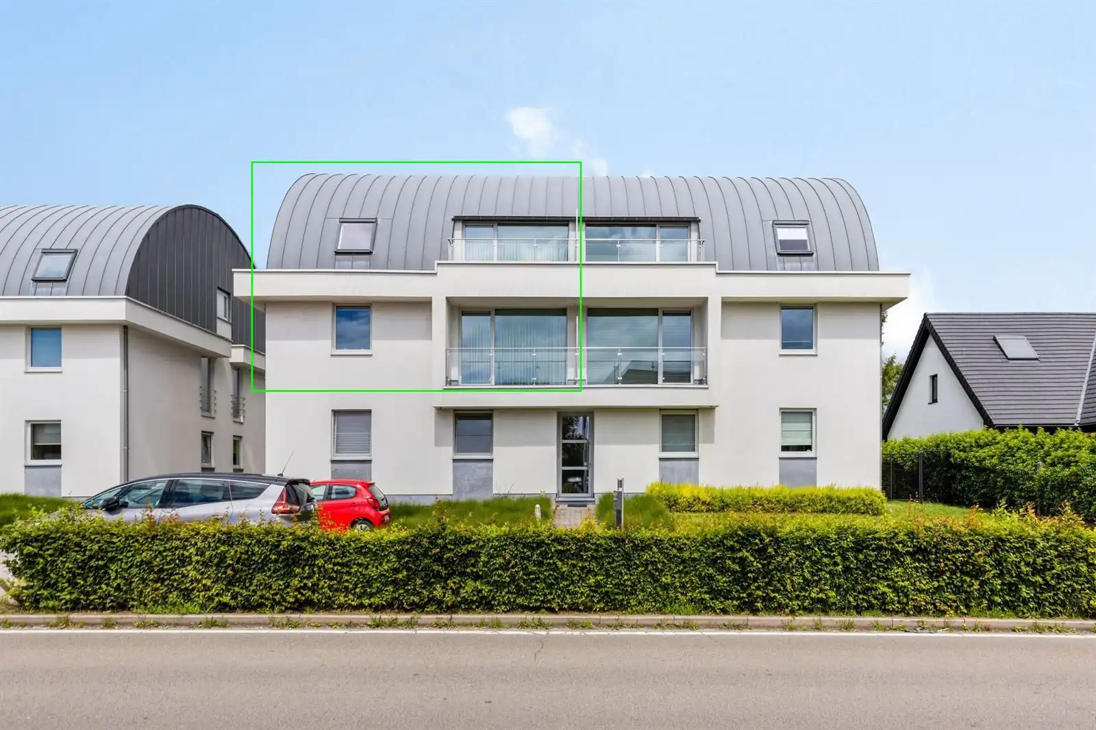Ruim en recent duplex-appartement (120m²) met 4 terrassen en garage foto 24