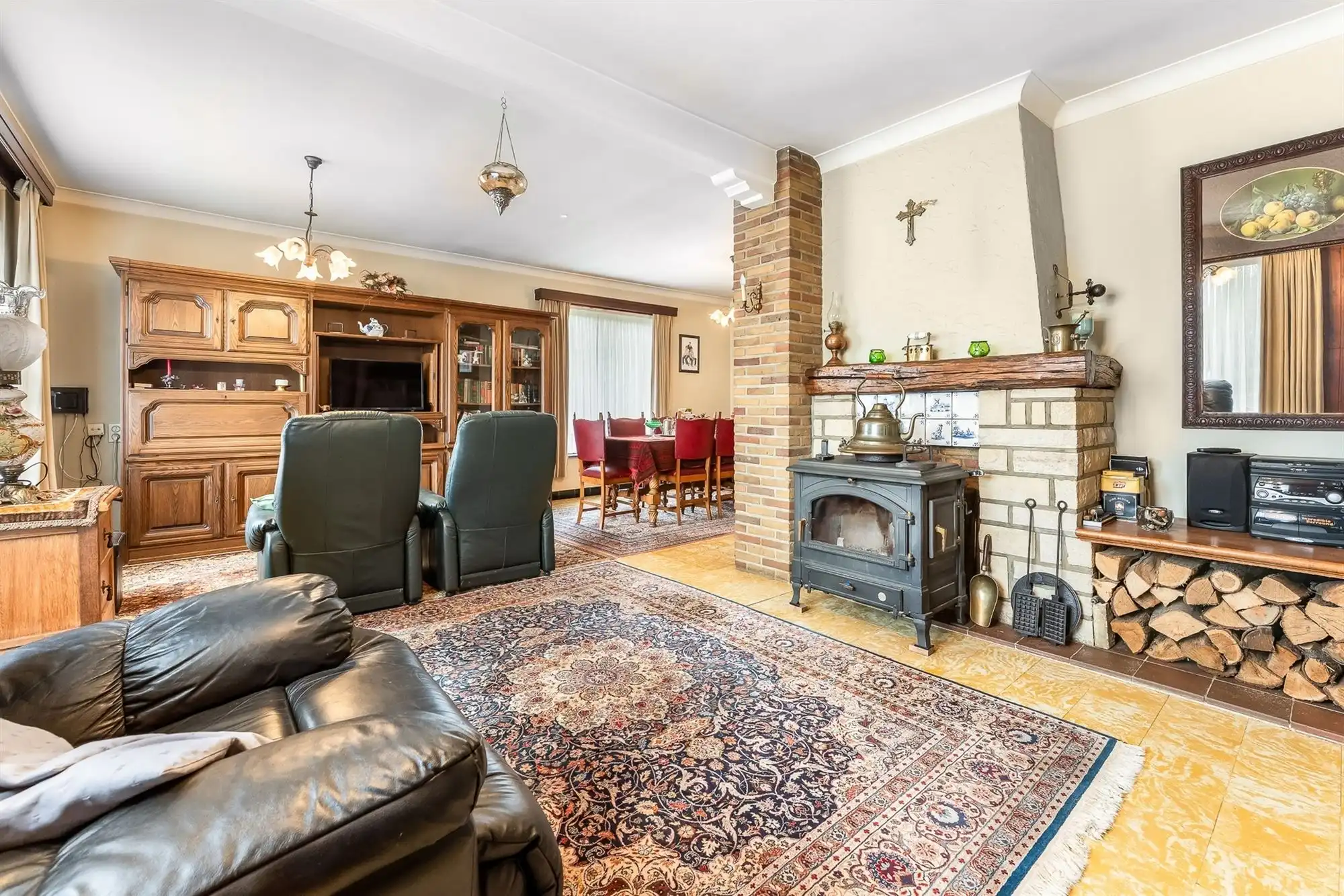 GOED ONDERHOUDEN WONING MET POTENTIEEL OP LEUKE LIGGING! foto 3