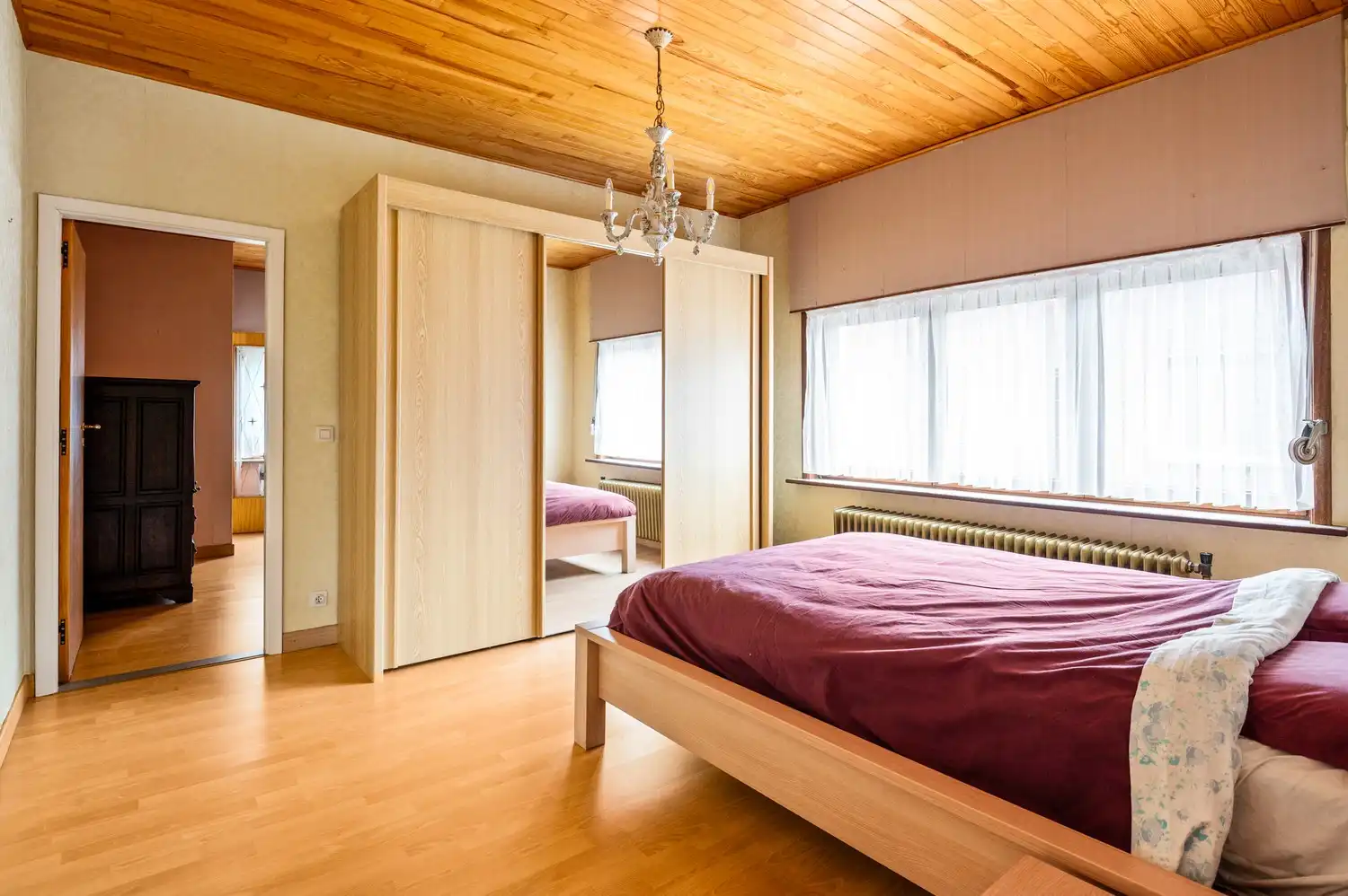 Vrijstaande laagbouwwoning met tal van mogelijkheden in Oelegem! foto 10