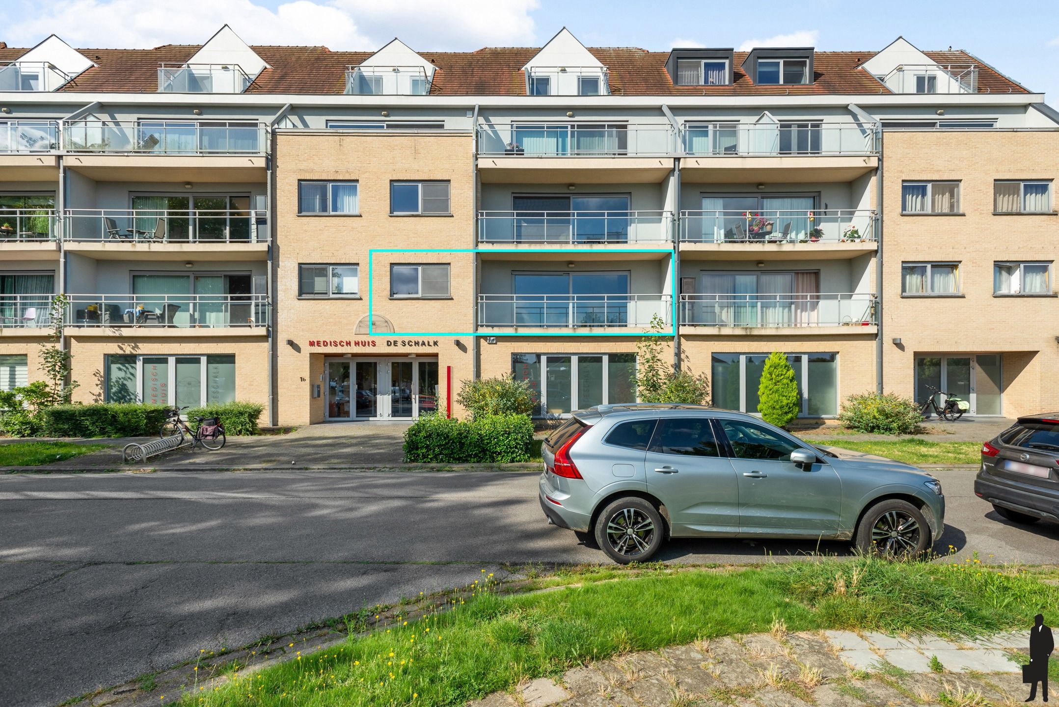 Instapklaar appartement met 1 slpk, terras en staanplaats foto 2