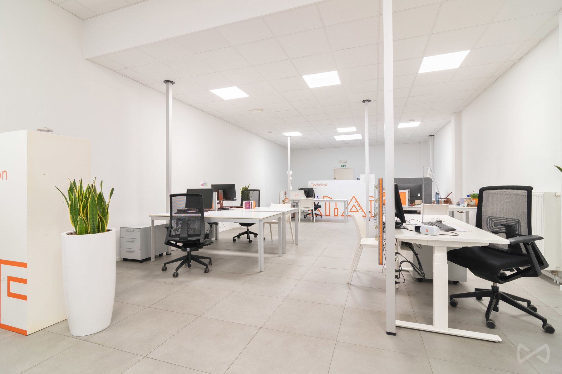 5,68% Netto kantoor AAA-locatie foto 7
