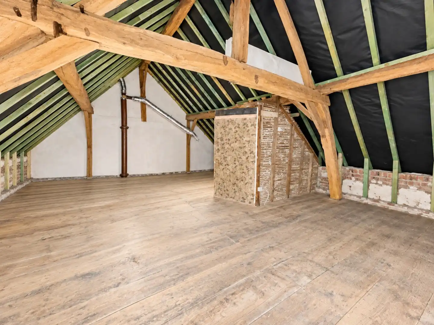 Ruime woning met tal van mogelijkheden op topligging in het centrum van Tongeren-Borgloon foto 11