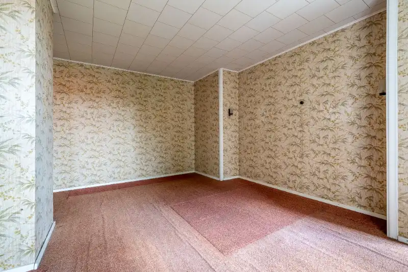 Zeer ruime, te renoveren woning met mogelijkse uitweg. foto 13