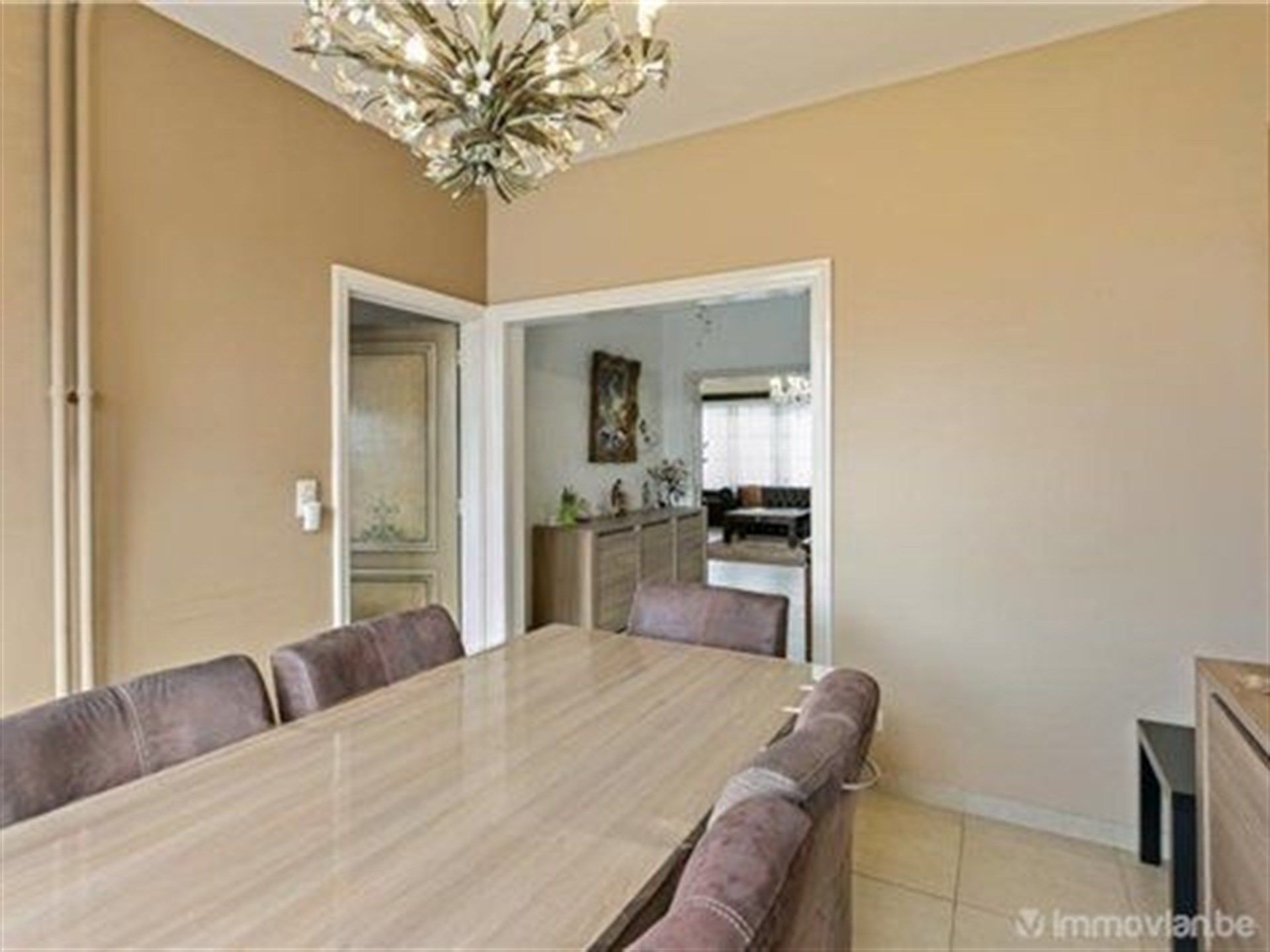 Ruime bel-étagewoning met 4 slaapkamers Betonconstructie foto 12