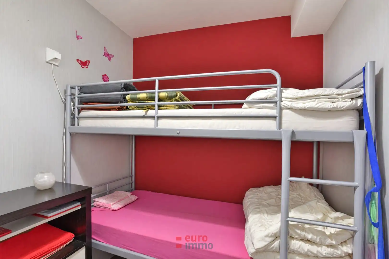 Gelijkvloers appartement met een ruim, zuidgericht terras en gezellig tuintje! foto 11