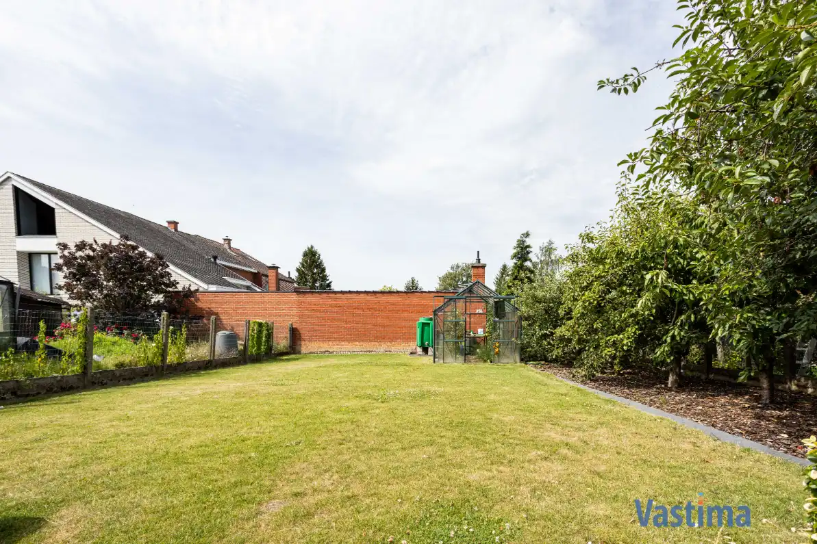 Op te frissen gezinswoning met 4 slaapkamers en zuidwestgerichte tuin foto 32