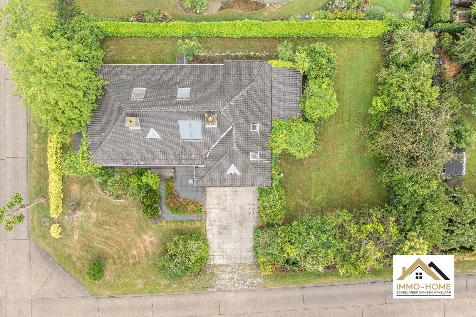 Vrijstaande woning in rustige buurt op topligging in Lochristi  foto 24