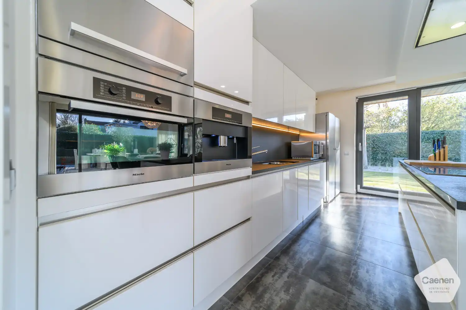 Moderne, energiezuinige villa met hoogwaardige afwerking op een mooi perceel in Sint-Idesbald foto 11