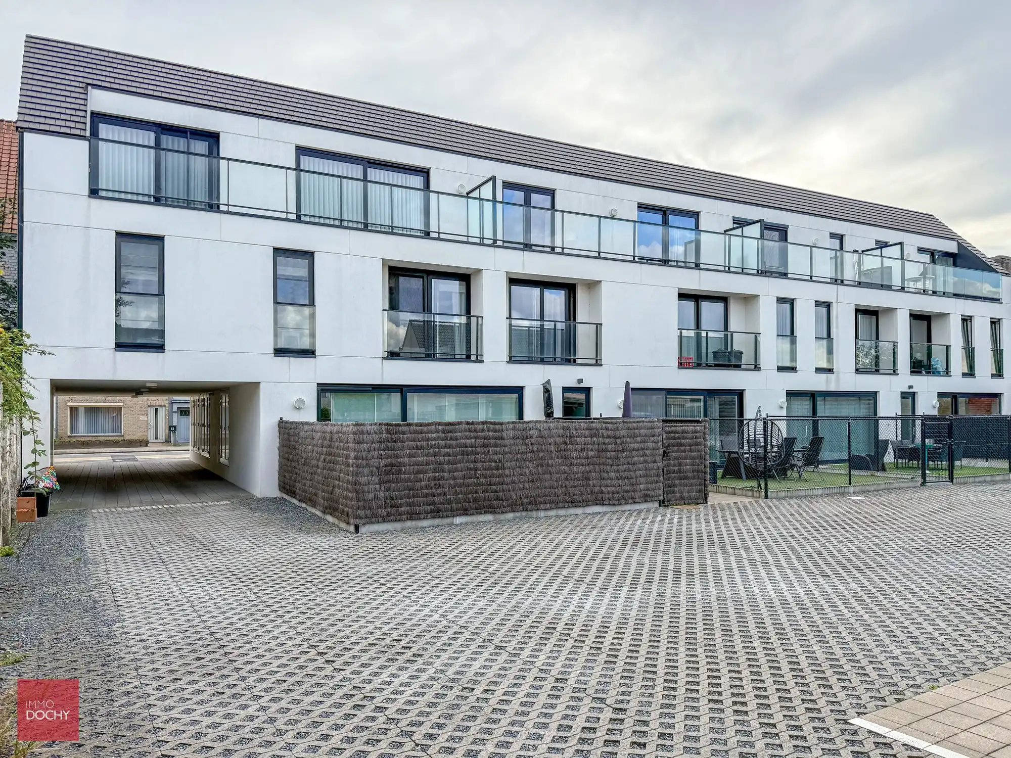 Recent instapklaar appartement op wandelafstand tot centrum | J. Duthoystraat foto 8