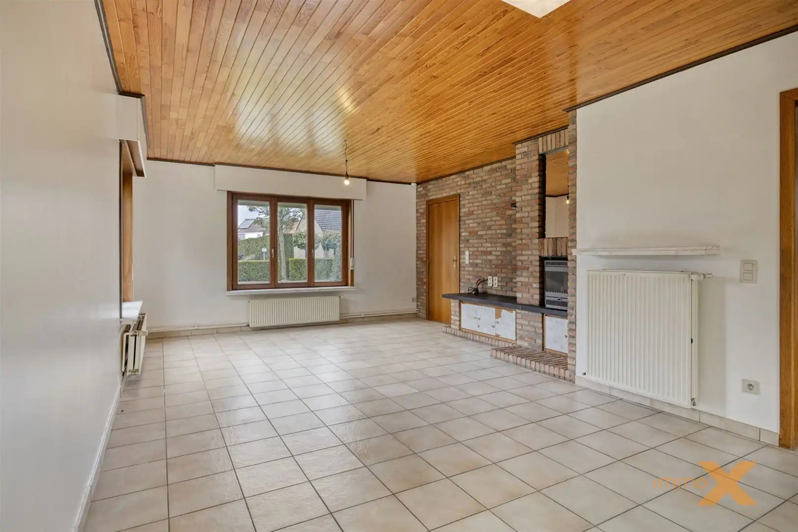 RESIDENTIEEL GELEGEN GEZINSWONING MET 3 SLPKS foto 5