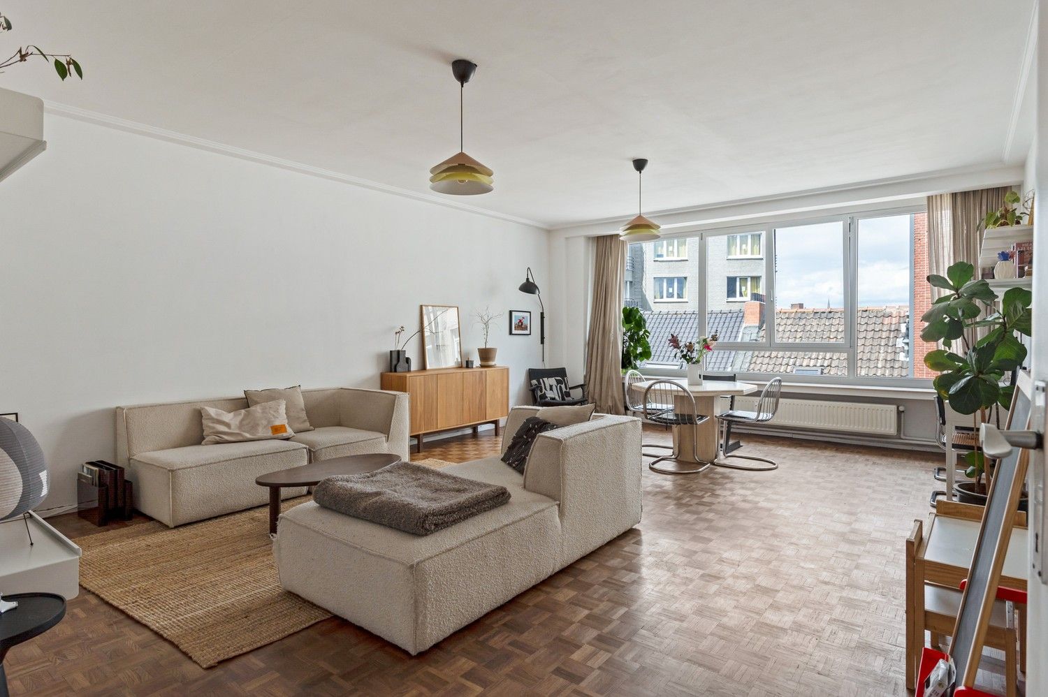 Ruim appartement met 2 slaapkamers te 2060 Antwerpen! foto {{pictureIndex}}