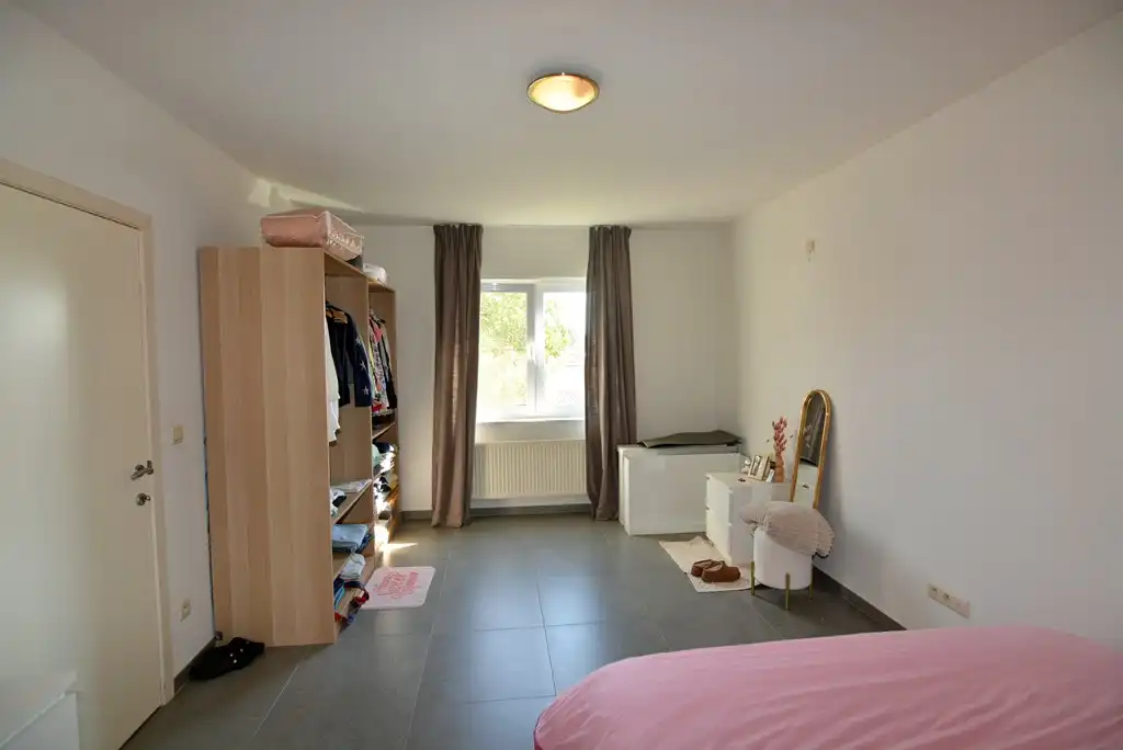 Appartement (104 m²) met 2 slpks, garage en kelderberging. foto 8