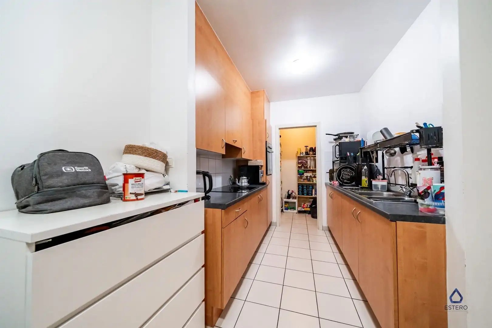 Ruim 3-slaapkamerappartement met zuidgericht terras foto 3